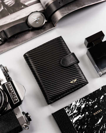 Klasická kožená pánská peněženka se zapínáním - Peterson - černá